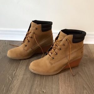 Timberland Nubuk wedge boots